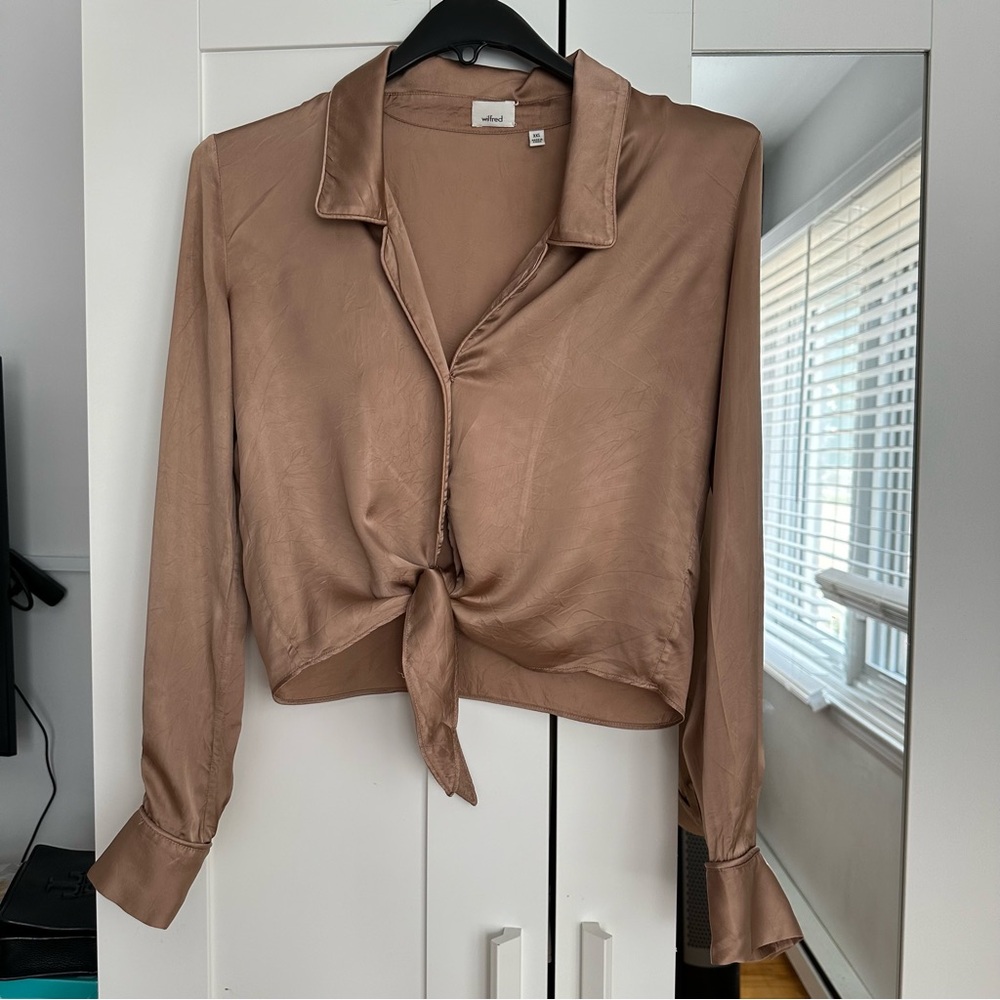 Aritzia Wilfred tie-front satin blouse